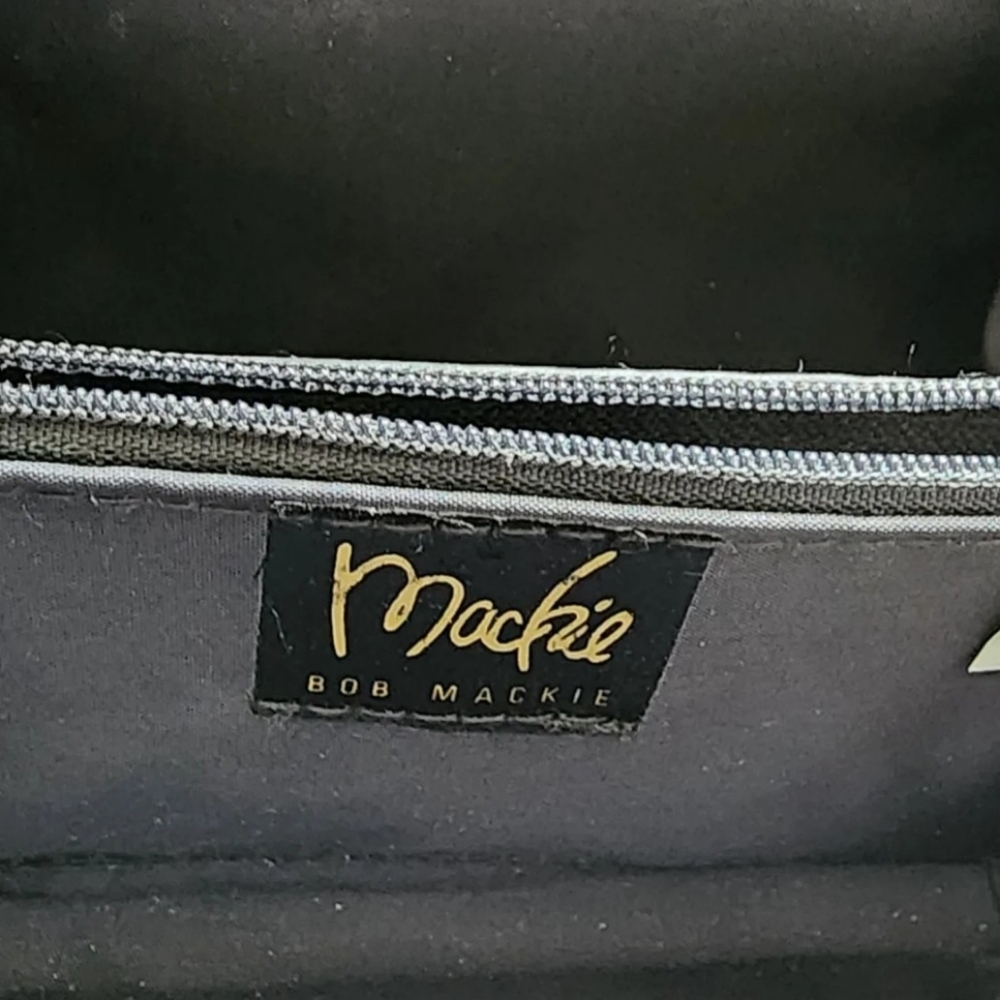 Bob Mackie Vintage Beaded shoulder bag. - Picture 2 of 7